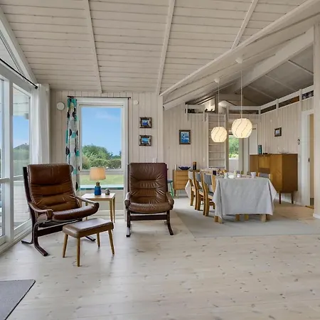 Casa vacanze Lovely In With Wifi
